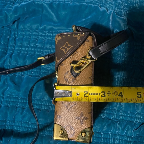 Louis Vuitton box purse measurements in pictures - Picture 11 of 11